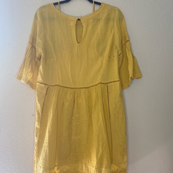 Akemi Kin Anthropologie Yellow Stitch Detail Dress - Picture 4 of 7